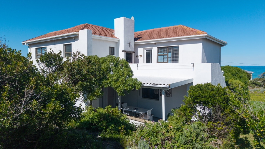 4 Bedroom Property for Sale in Oceanview Heights Western Cape